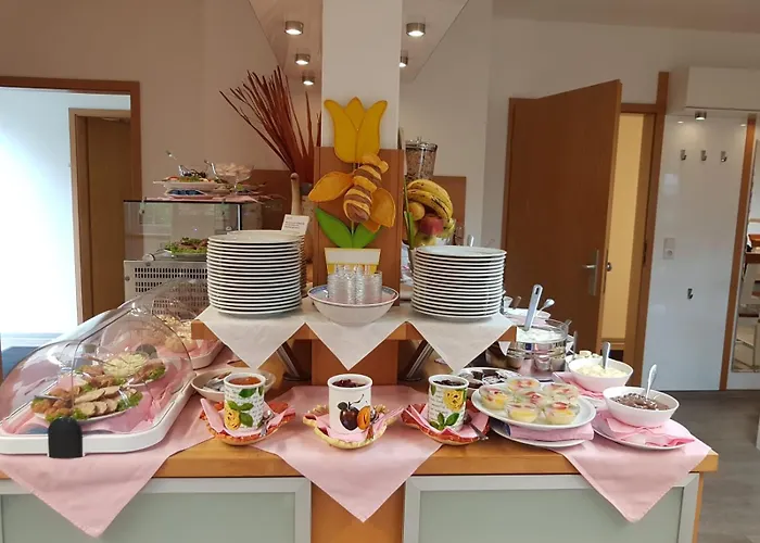 费迪南德柏林酒店式公寓 酒店 2*